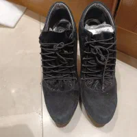 کفش پاشنه دار