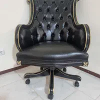 صندلی مدیریت تمام چرم در حد نو