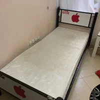 تخت یکنفره  همراه با تشک