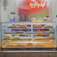 ویترین کیک و کلوچه