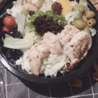 یک نفر نظافت کار توضیح پایین
