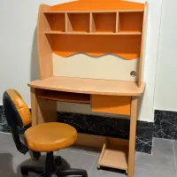 میز کامپیوتر همراه صندلی و جای کیس