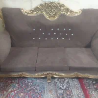 مبل و ساعت