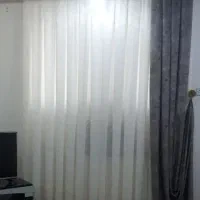 پرده سفید طوسی