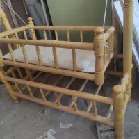 گهواره چوبی محکم سالم قدیمی