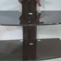 میز مخصوص نصب زیر تلویزون ۱/۳۰۰/۰۰۰ تومن