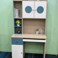 تولید انواع میز تحریر کتابخانه دار