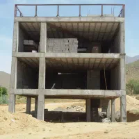 فروش-منزل-ویلایی-نیمه-آماده-سرکان