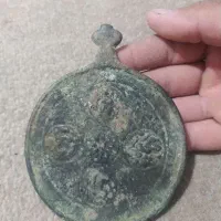 ایینه مفرغی