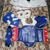 لباس و وسایل تکواندو