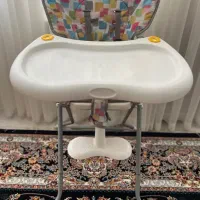 صندلی غذای کودک در حد نو