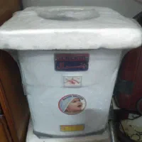 آبگرمکن دیواری جنرال چهل لیتری نو