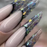 آموزش حرفه ای کاشت ناخن ۷۵۰۰