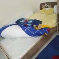 تخت کمد نوجوان،جوانی