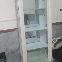 یک عدد بوفه تمیز سالم سالم