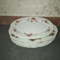 دیس گل سرخی قدیمی
