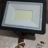 پروژکتور100وات2عدد