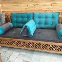 زیردستی وشاه‌نشین‌های سنتی مخصوص تخت سنتی