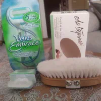 فروش ژیلت ونوس اصل آکبند همراه برس تیغ
