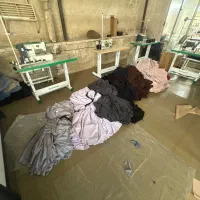 وسط کار پادو کارگر ساده تولیدی پوشاک