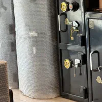 فروشنده خانم حرفه ای