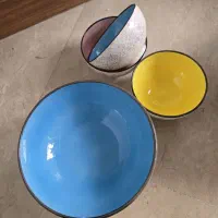 کاسه بزرگ چینی به همراه ۹ کاسه کوچکتر
