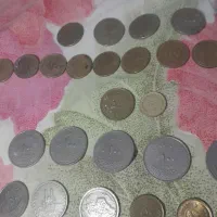 سکه ۵۰ دیناری و۲ ریالی پهلوی وسکه جمهوری