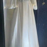 لباس مجلسی پوشیده