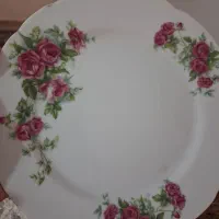 چینی گل سرخ قدیمی