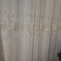 یه پرده تمیز وسالم  آبی رنگ مخمل