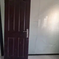 چارچوب فلزی با درب