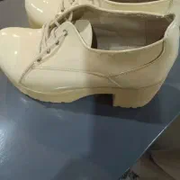 کفش پاشنه دار و راحت