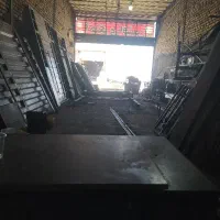 به یک آهنگر درو پنجره ساز نیازمندیم به حقوق بالا