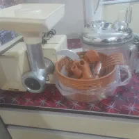 چرخ گوشت قدیمی سالم