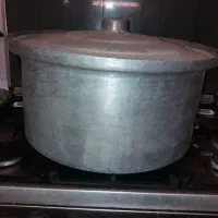 قابلمه بزرگ روی
