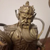 مجسمه برنز  پادشاه جنگجوی چین