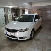 سراتو ۲۰۰۰ اتوماتیک