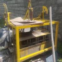 بلوک زن چهار قالبه در حد نو خیلی کم کار