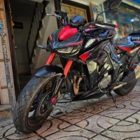 z1000 عروسک