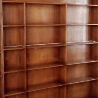 کتابخانه تمام چوبی
