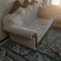 مبل ۸نفره احتیاج به تعمیر دارد