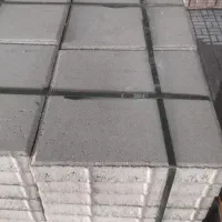 کار گر ساده برای بسته بندی آقا