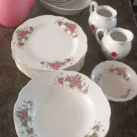 ظرف چینی گل سرخ اصل قدیمی