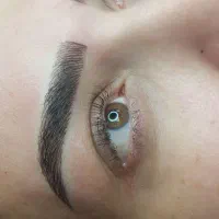 فیبروز ابرو و شیدینگ لب با ماندگاری و قیمت مناسب