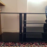 میز تلوزیون شیشه ای