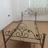 تخت فرفوژه ومیزشیشه ای جلومبلی