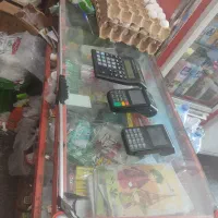 ویترین مغازه بزرگ