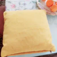 کوسن زرد
