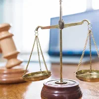 مشاوره حقوقی و تنظیم لایحه