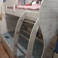 تخت دو طبقه